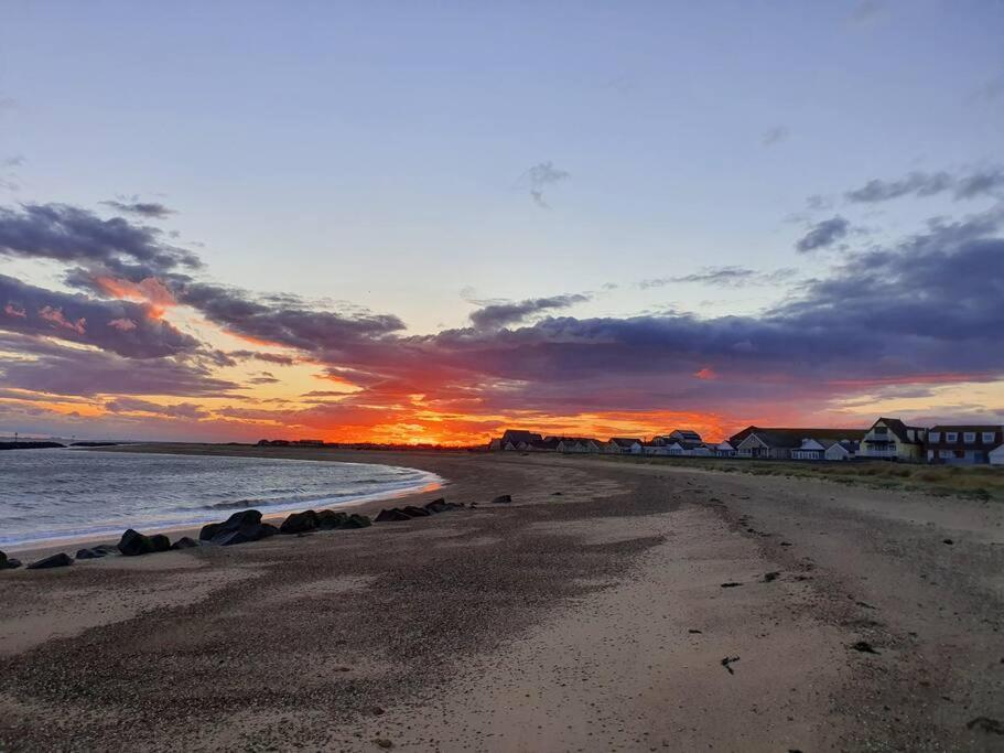 Awave From It All - Escape The City Life Jaywick Sands 외부 사진