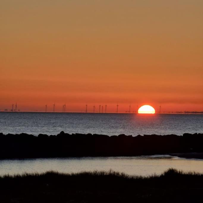Awave From It All - Escape The City Life Jaywick Sands 외부 사진